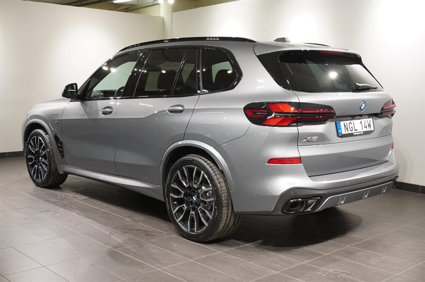 Bild 3 av BMW X5 xDrive50e M Sport Pro Business Ed Drag DA Pro H K