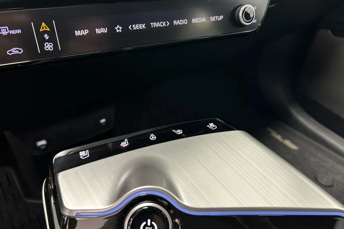 picture of a car