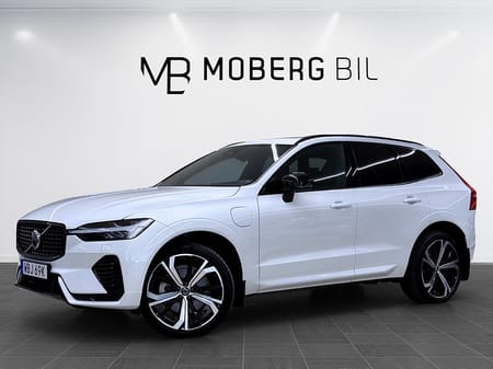 Volvo XC60 Recharge T8 AWD 456hk Plus Dark B&W Pano Drag