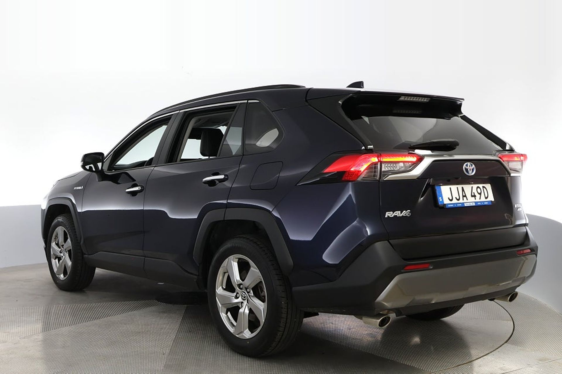 Toyota RAV4 2022, photo 6/10