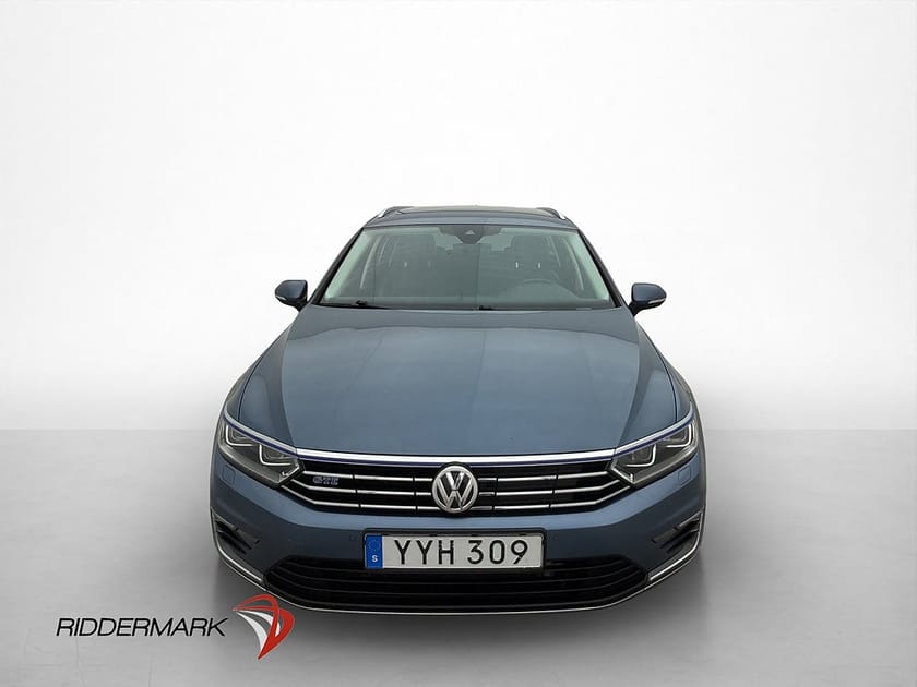 Bild 2 av Volkswagen Passat Variant GTE TSI 218hk P-sensor Carplay Adapt-Fart