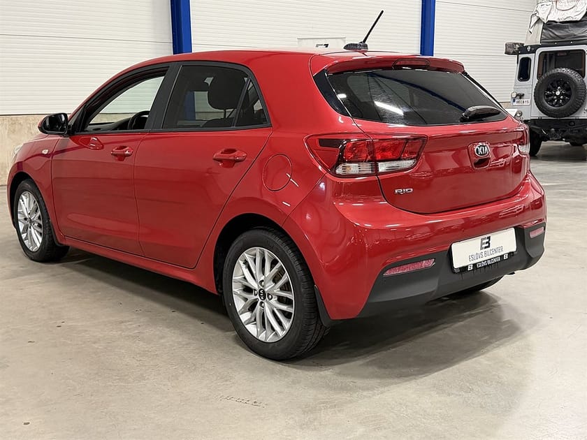 Bild 4 av Kia Rio 1.2 84 HK CVVT / Carplay / Backkamera /