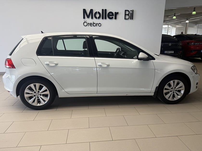 Bild 3 av Volkswagen Golf 1,2 TSI 110HK I Farthållare I Apple-carplay