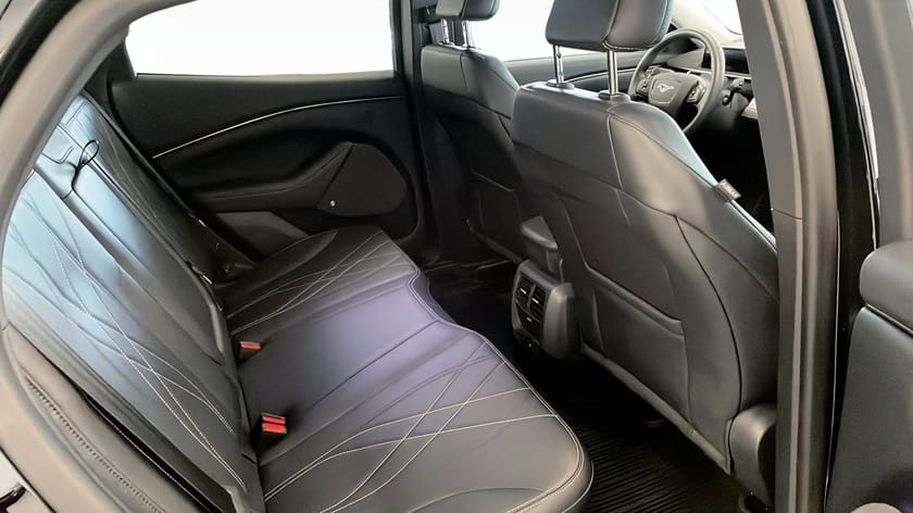 Bild 5 av Ford Mustang Mach-E Standard Range RWD Teknikpaket