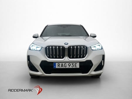 BMW iX1 xDrive30 306hk M Sport WideScreen Kamera Skinn MOMS