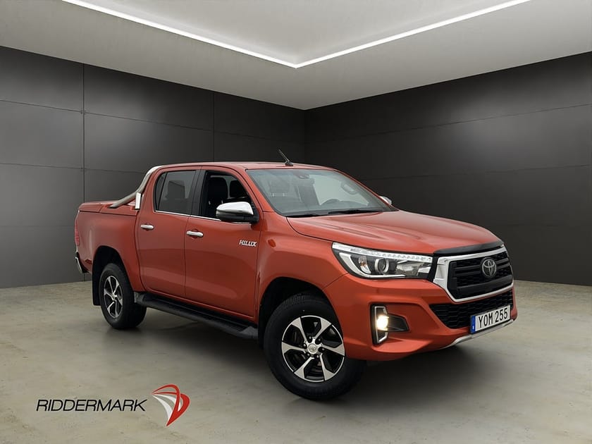 Bild 1 av Toyota Hilux Dubbelhytt Ultimate 2.4 AWD Drag Skinn Diff Moms 1-ÄGARE