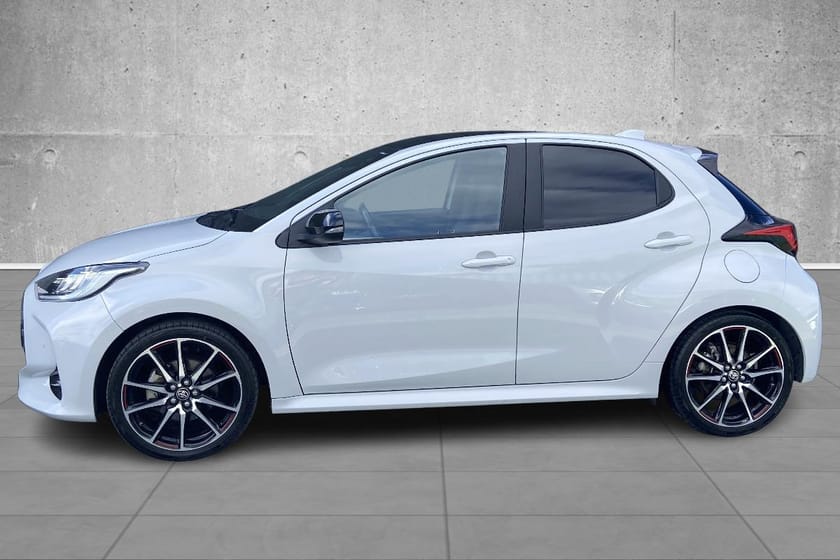 Bilde 2 av Toyota Yaris Hybrid 1.5 GR SPORT, FLOTT BIL