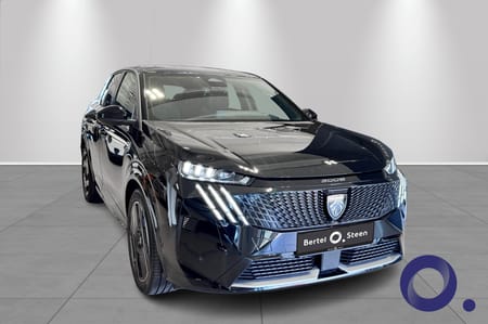 Peugeot E-3008 Dual Motor GT+ 4WD / Matrix / ACC / 360° kamera / Panorama /