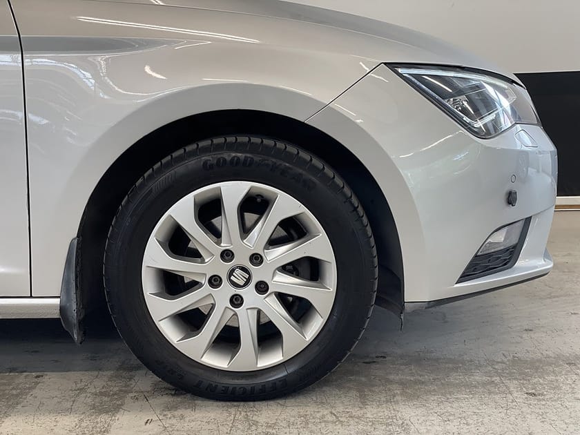 Bild 5 av SEAT Leon TSI 105hk DSG7 Style Gps Värmare Teknikpaket