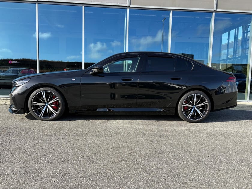 Bilde 2 av BMW i5 M60 xDrive Sedan