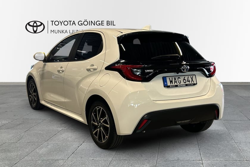 Bild 3 av Toyota Yaris Hybrid Active Plus Vinterhjul