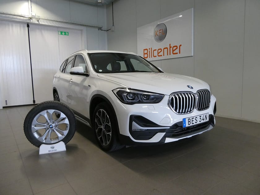 Bild 1 av BMW X1 xDrive25e xLine Automat-Navigation-Nyservad-SoV
