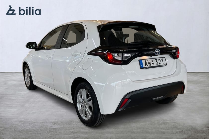 Bild 3 av Toyota Yaris Hybrid 1,5 5D Active - NYSERVAD
