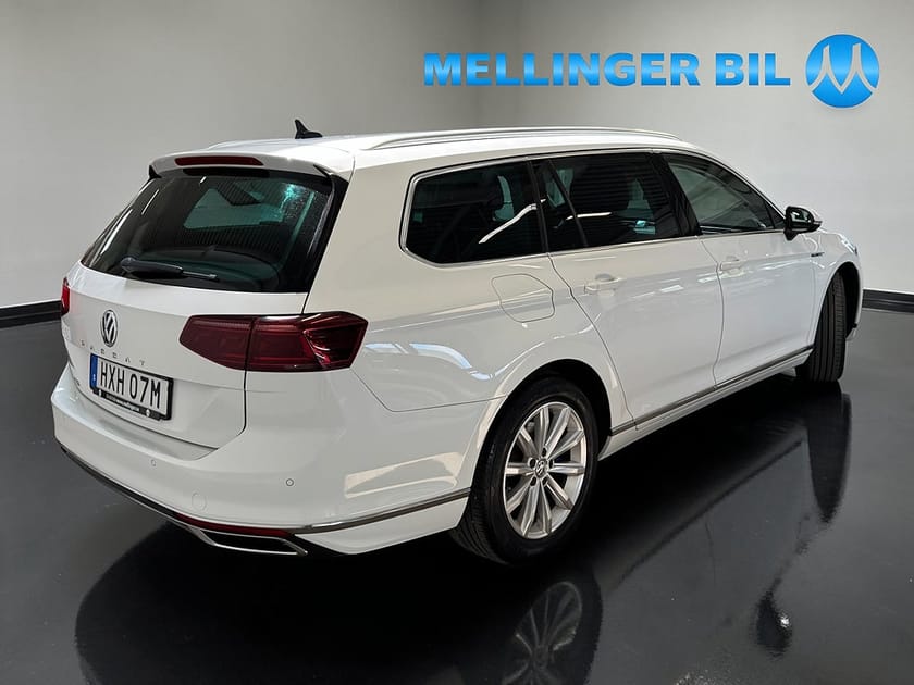 Bild 3 av Volkswagen Passat Sportscombi GTE 218hk Business Executive Värmare Drag