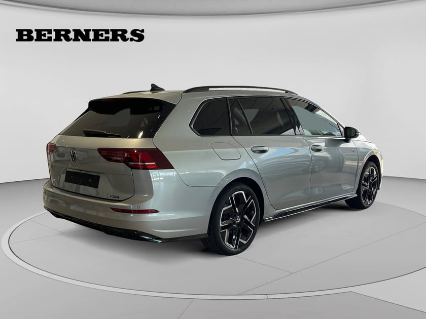 Bild 5 av Volkswagen Golf Sportscombi R-LINE 2,0 TSI 204 HK DSG7 4MO