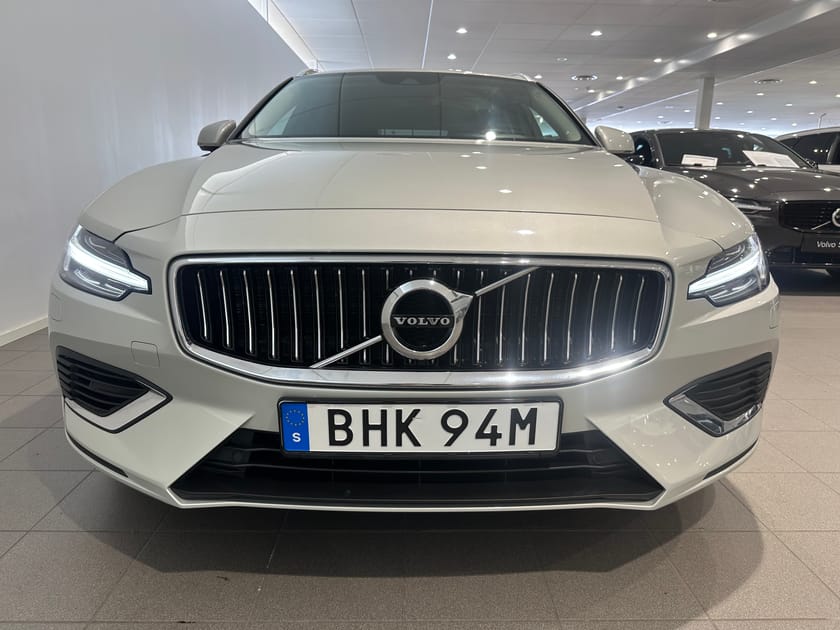 Bild 2 av Volvo V60 Recharge T6 II Inscr Expression / Dragkrok / Backkamera /