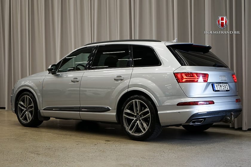 Bild 4 av Audi Q7 3.0 TDI V6 S line Pano Drag Valcona Rut-quilt BOSE Luft