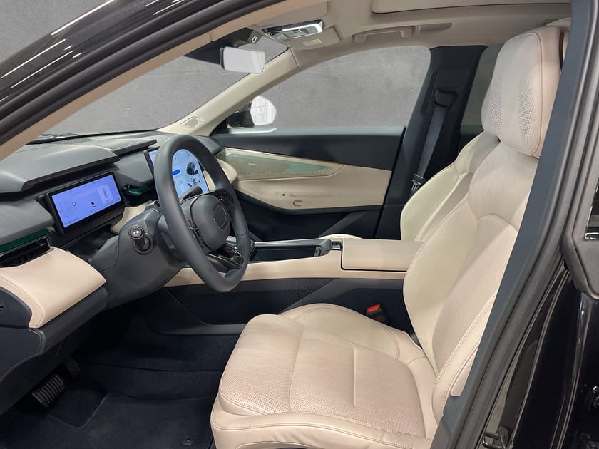 Bild 5 av Lynk & Co 08 PHEV More