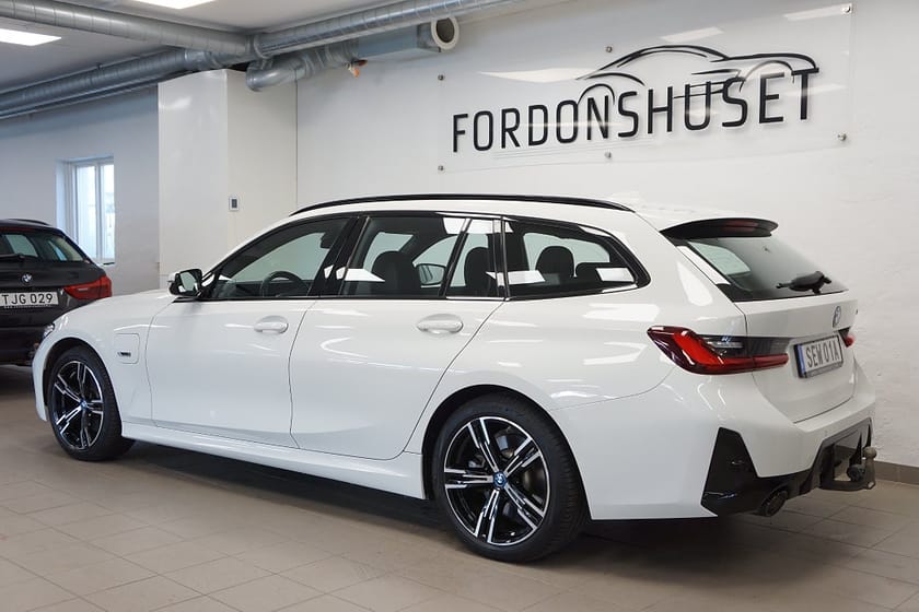 Bild 2 av BMW 330e Touring 292HK STEPTRONIC | M-SPORT | MOMS