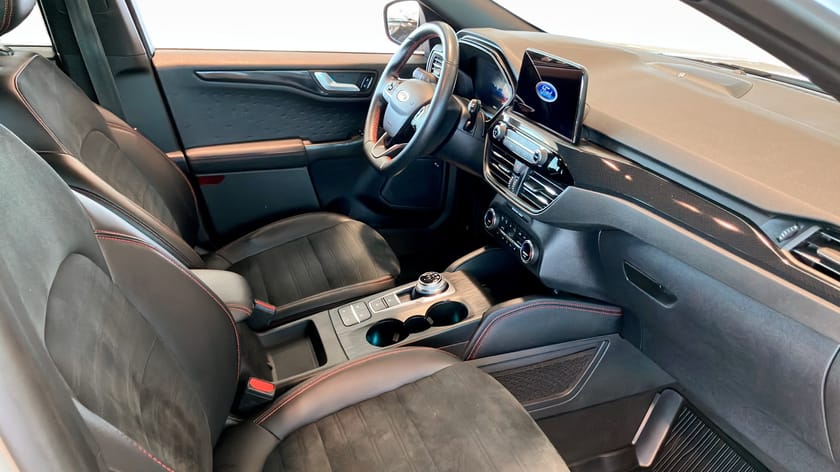 Bild 3 av Ford Kuga Plug-In Hybrid ST-Line X PHEV / Drag / B&O