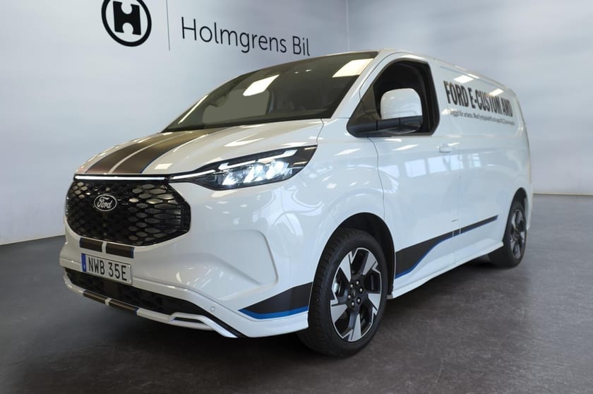 Bild 1 av Ford E-Transit Custom 340 AWD E-Custom Skåp Sport 320s Elmotor 160kw 218hk 1-Växlad El