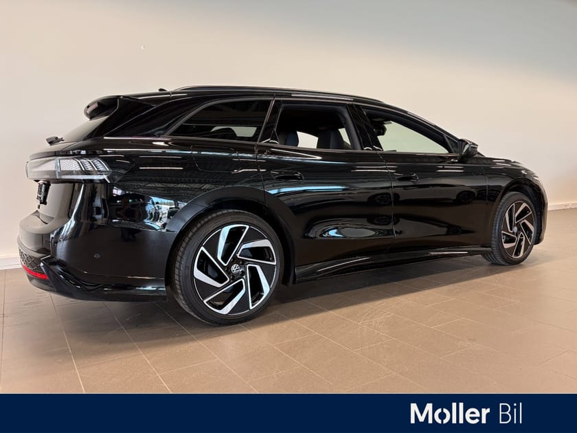 Bilde 3 av Volkswagen ID.7 GTX Tourer Stasjonsvogn 4Motion 86 kWh Exclusive