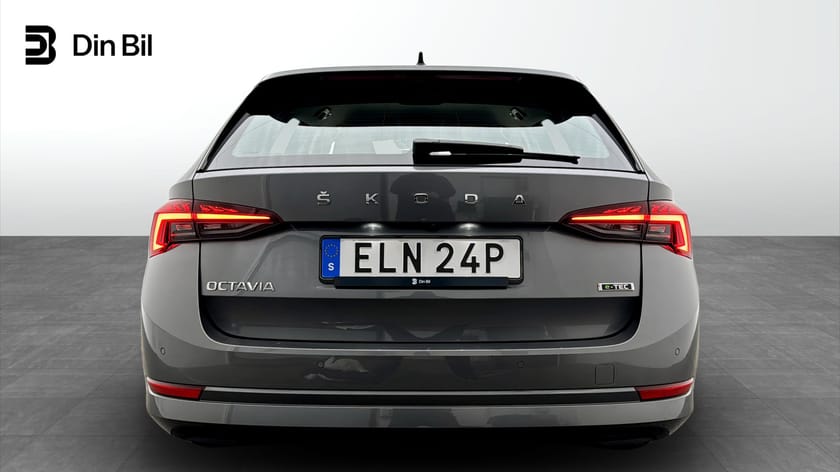 Bild 5 av Škoda Octavia Kombi Style m-HEV 110hk DSG / Drag & Värmare