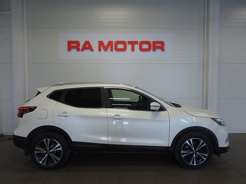 Bild 4 av Nissan Qashqai 1.3 DIG-T DCT 160hk Tekna Drag M-Värmare 360° Navi