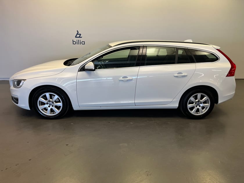 Bild 2 av Volvo V60 D4 Momentum Business Edition/ Dragkrok/ Parkering sensorer bak/