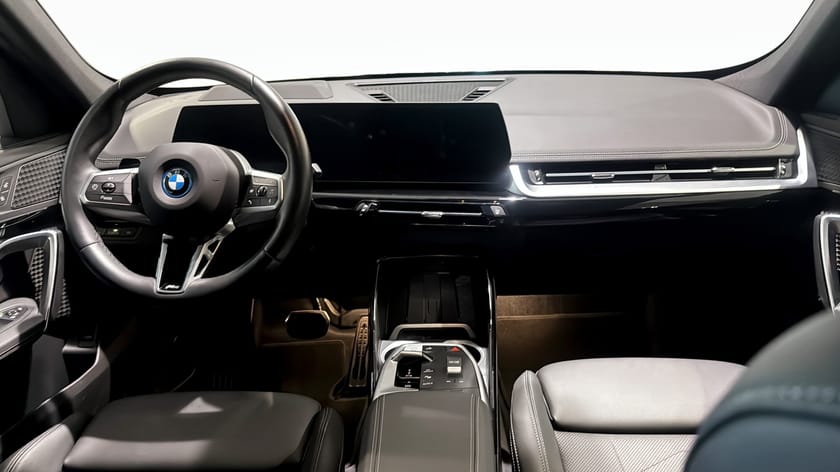 Bild 4 av BMW iX1 xDrive30 