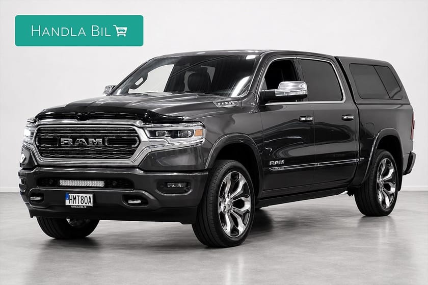 Bild 1 av RAM 1500 Crew Cab V8 HEMI Limited Kåpa Luft H/K Pano Drag Moms 395hk