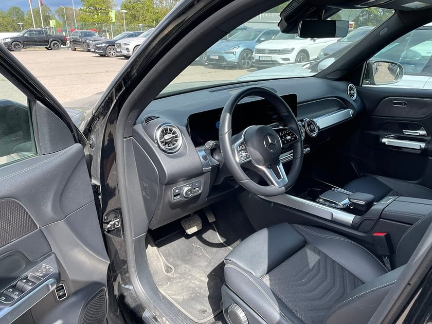 Bild 5 av Mercedes-Benz EQB 350 4MATIC Elbil 292HK 4x4