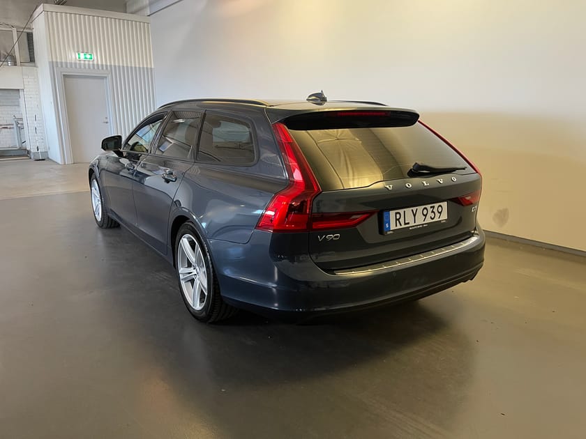 Bild 3 av Volvo V90 D3 Business/ Navigation/ 10.000kr Tillbehör/