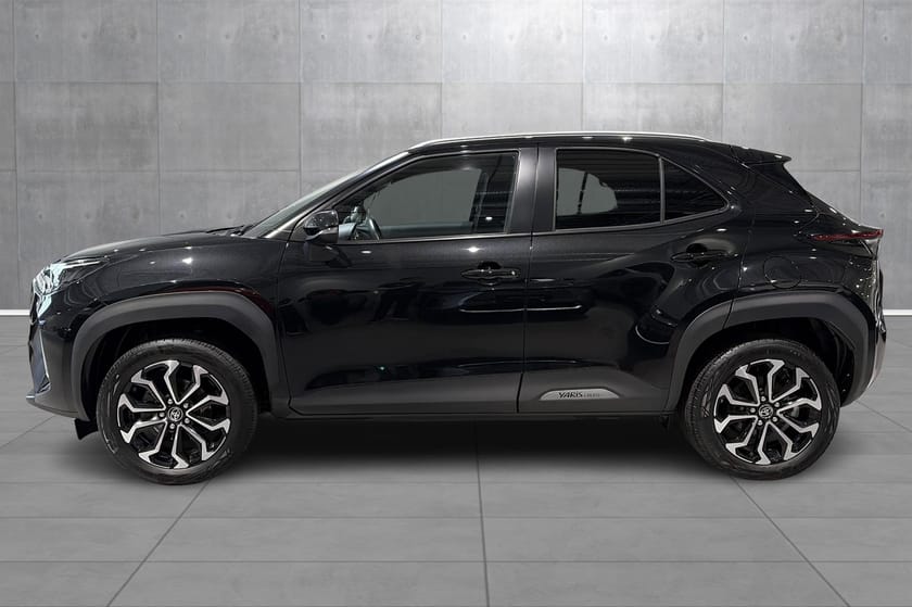 Bilde 2 av Toyota Yaris Cross Hybrid AWD-i AWD Active Tech, kamera, cruise, dab+, navi