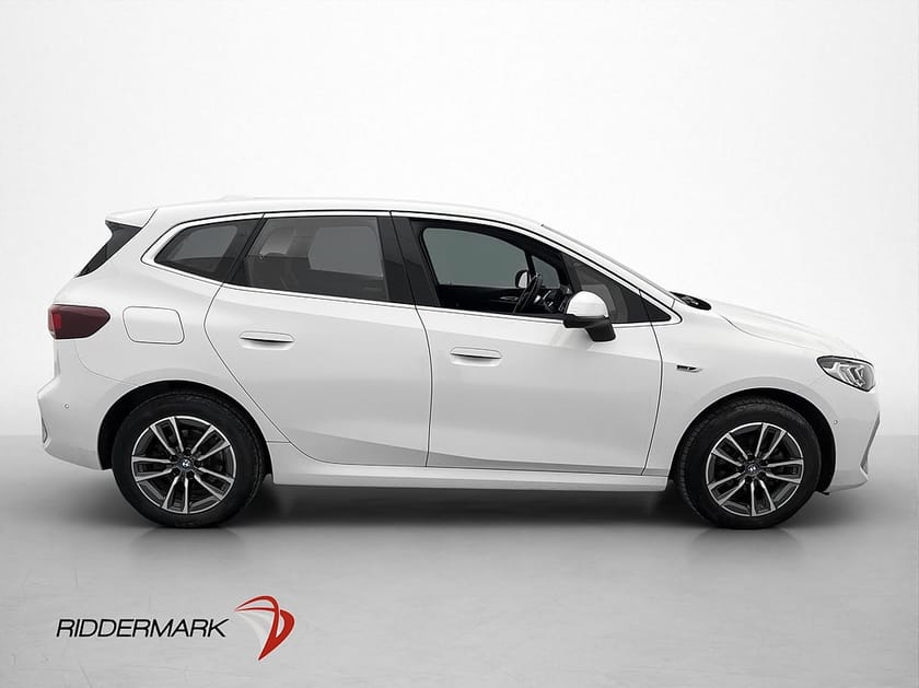 Bild 4 av BMW 225e xDrive Active Tourer 245hk M Sport Dragkrok Kamera