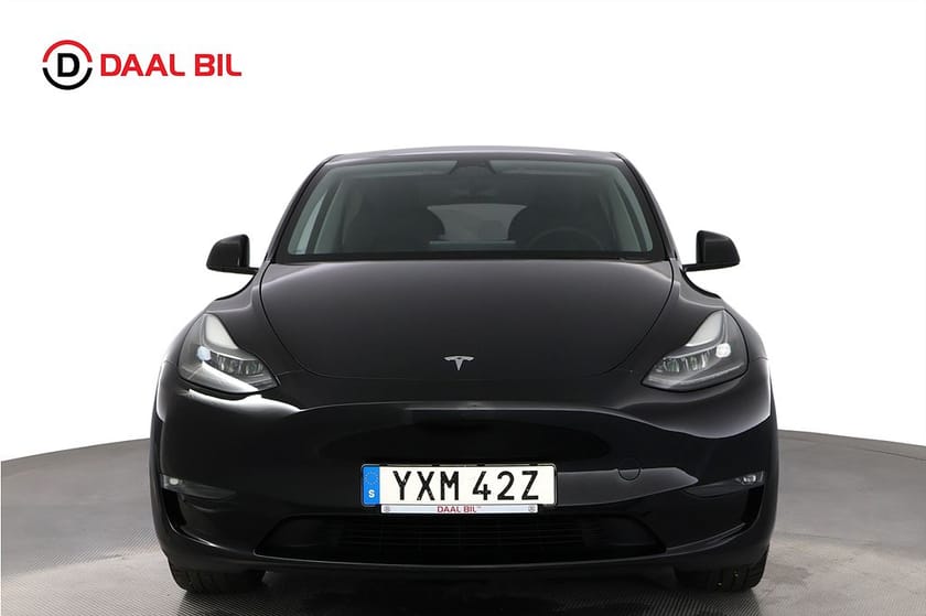 Bild 2 av Tesla Model Y Long Range AWD 514HK PANORAMA DRAG VÄRMARE B-KAMERA NFC