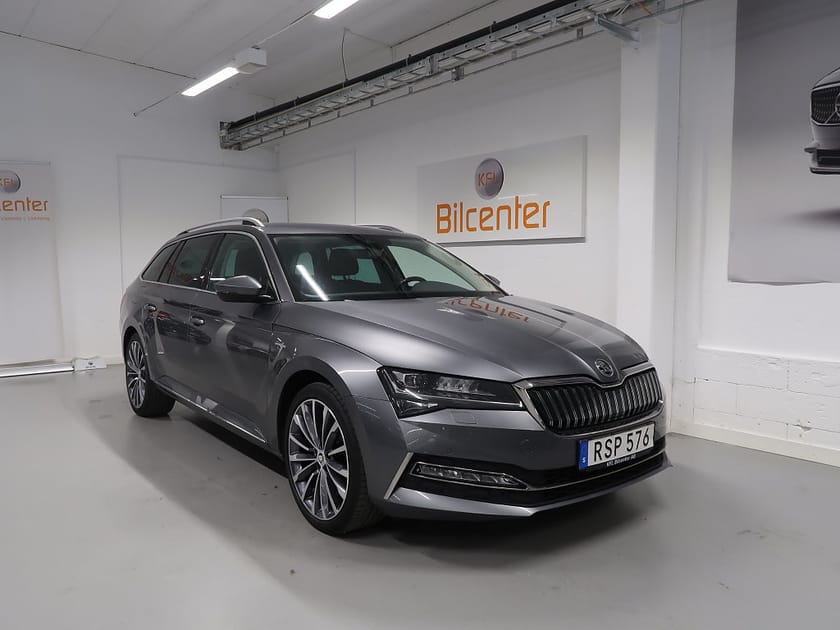 Bild 3 av Škoda Superb iV Kombi Skoda 1.4 TSI  L&K Aut-V däck ingår-Värmare-Navi