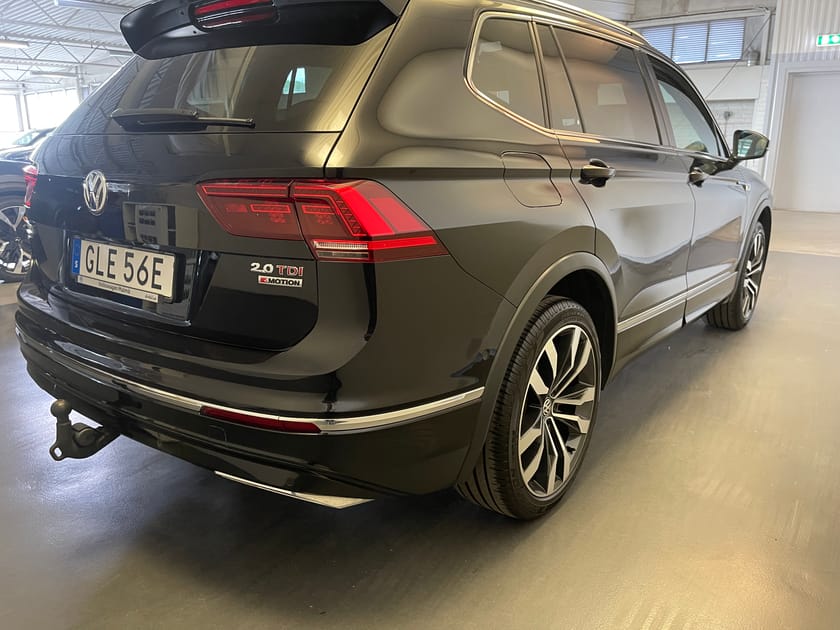 Bild 5 av Volkswagen Tiguan Allspace 5-sätes 4Motion/ Dragkrok/ Panoramatak/ Läderstol/ Navigation/