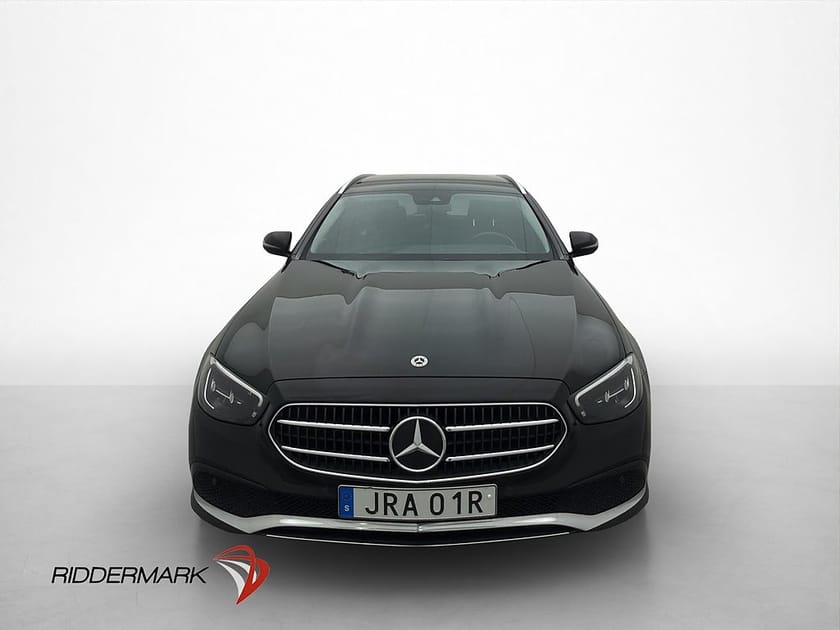 Bild 2 av Mercedes-Benz E 300 T de 4MATIC E300  4M 306hk Avantgarde Wide D-värm