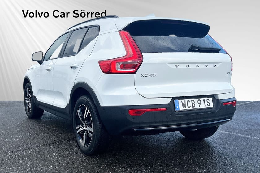 Bild 4 av Volvo XC40 B3 FWD Bensin Plus Dark