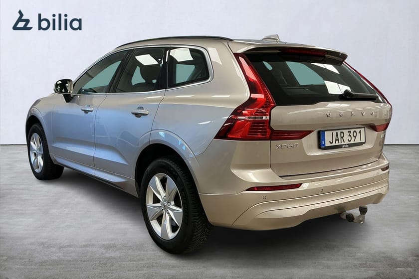 Bild 4 av Volvo XC60 B5 AWD Bensin Core Drag Klimatpaket