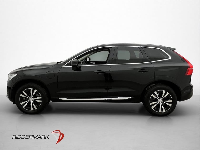 Bild 4 av Volvo XC60 Recharge T6 AWD Värmare Pano 360° Skinn Drag
