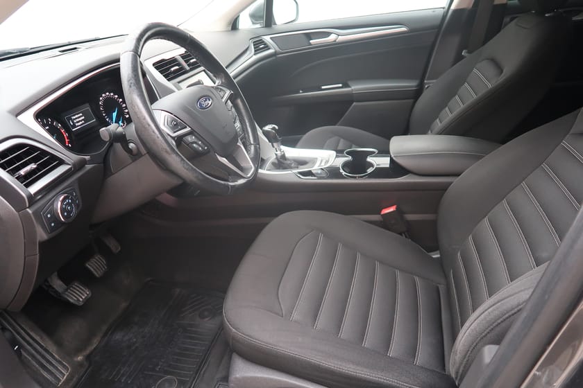 Bild 4 av Ford Mondeo 1.5 160 Trend 5-d