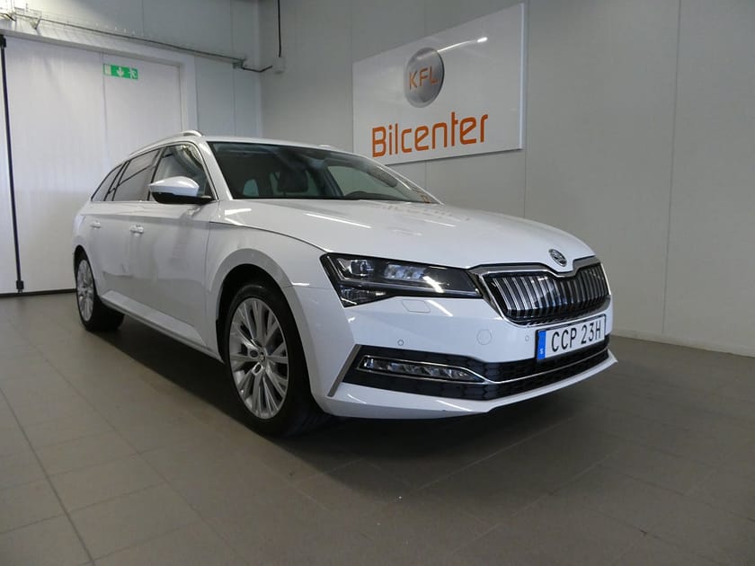 Bild 4 av Škoda Superb iV Kombi Skoda 1.4 TSI Business Edition Drag-Värmare-Kamera-SoV