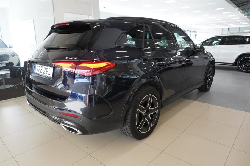 Bild 5 av Mercedes-Benz GLC 400 e 4MATIC AMG Line Pano Burmester