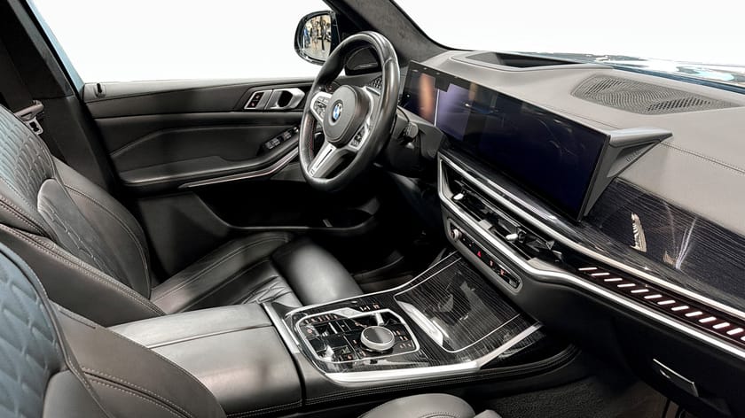 Bild 3 av BMW X7 M60i xDrive M Sport H/K Värmare Pano Soft close Drag