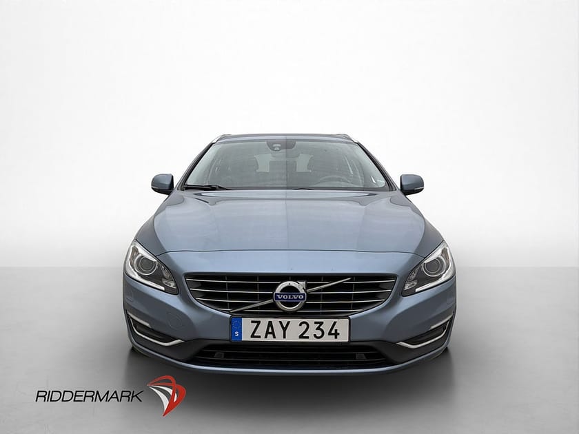 Bild 2 av Volvo V60 D5 Twin Engine AWD Classic Summum Kamera Drag