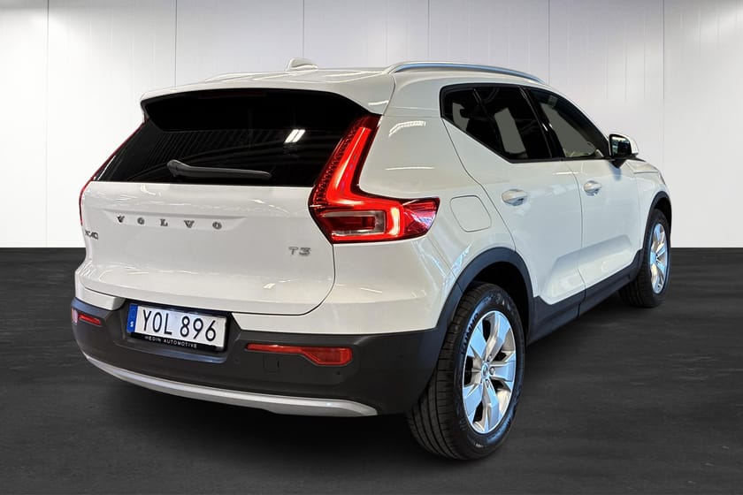Bild 3 av Volvo XC40 T3 Manual | Momentum Edition | Drag | Smartphone |