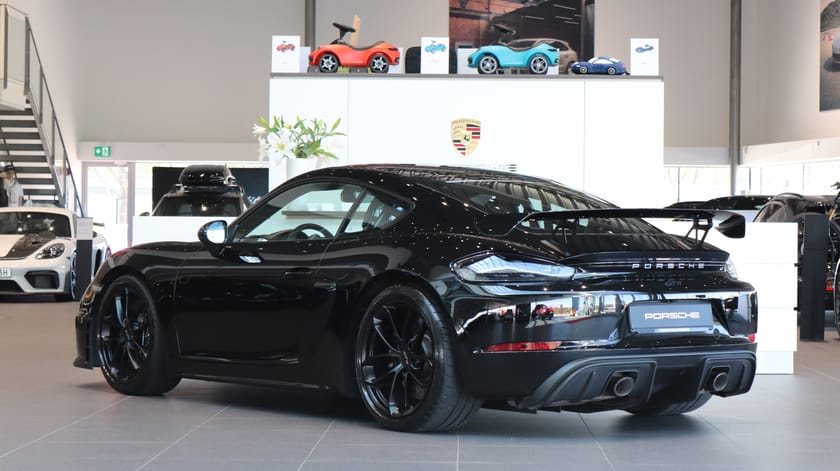 Bild 2 av Porsche 718 Cayman GT4 