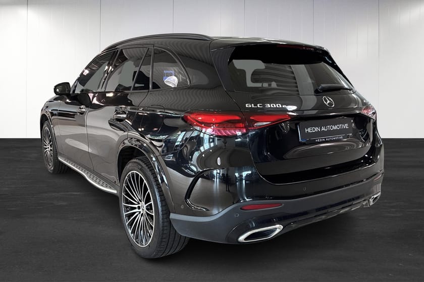 Bild 3 av Mercedes-Benz GLC 300 e 4MATIC 300e | 360 | AMG | Burmester | Drag | 3.95% ränta